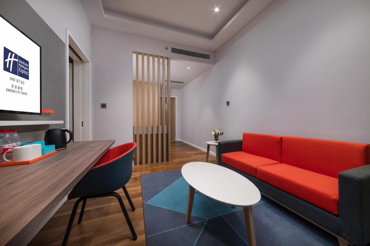 Holiday Inn Express Kaifeng City Center By Ihg Exterior photo